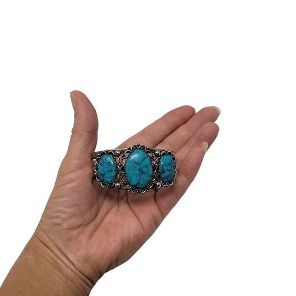 Vintage 90's Silver Tone Faux Turquoise Filigree Cuff Bracelet Southwestern Boho - Picture 5 of 8